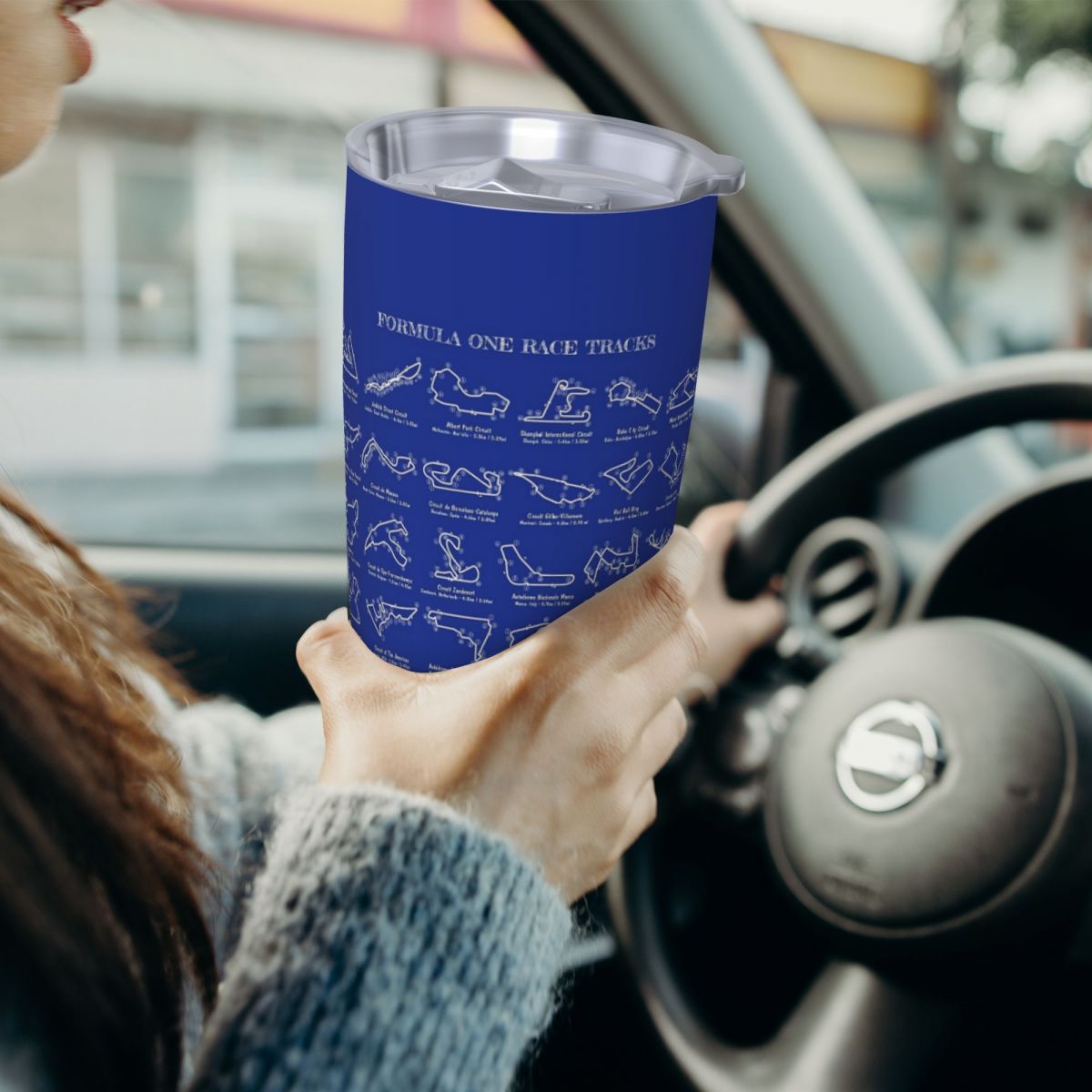 Tumbler 20Oz White - مسارات سباق F1 (استنسل أبيض -